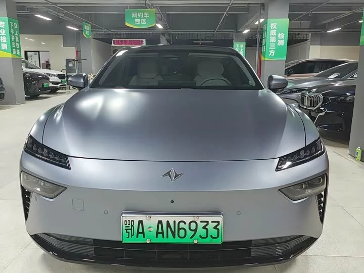 Dongfeng eπ007