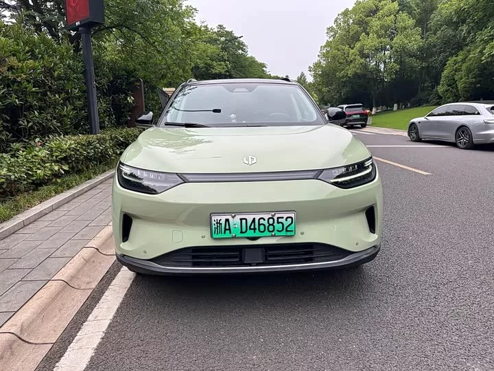 Leapmotor Zero running C11