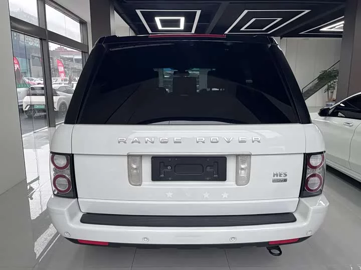 Land Rover range rover