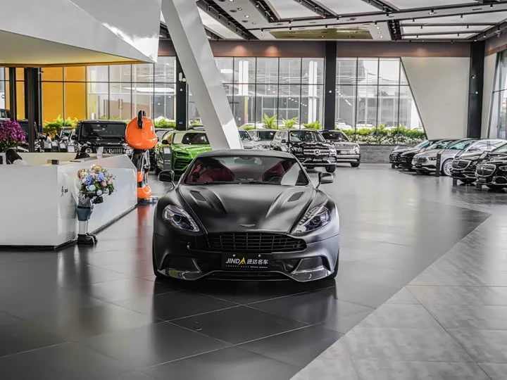 Aston Martin Vanquish