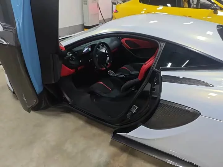 McLaren 570