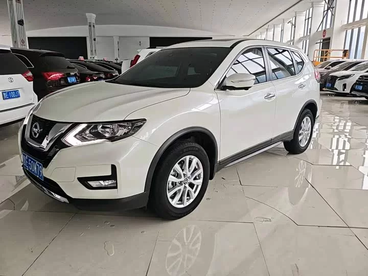 Nissan Qijun