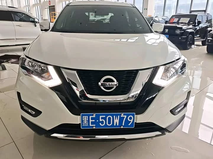 Nissan Qijun