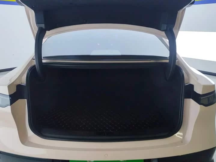 Nissan N7