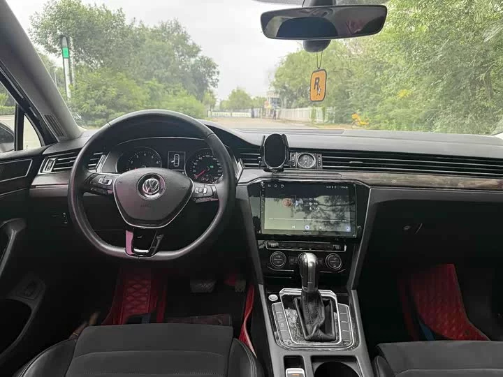 Volkswagen Magotan