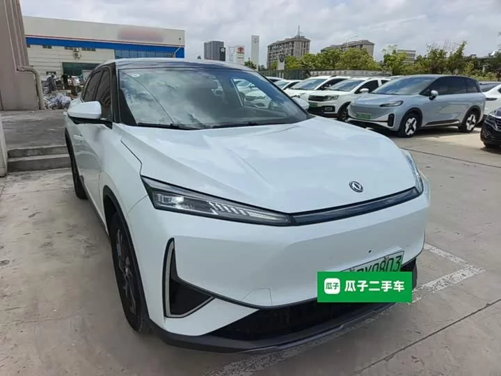 Dongfeng L7