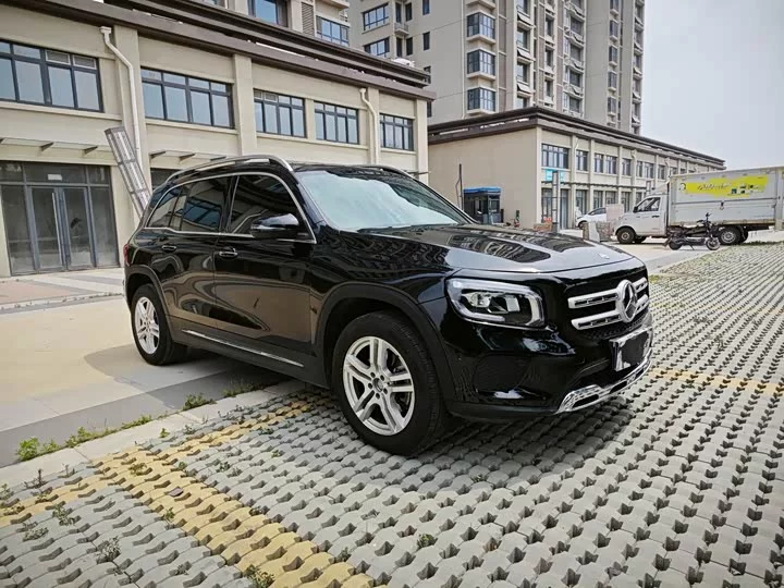 Mercedes-Benz GLB