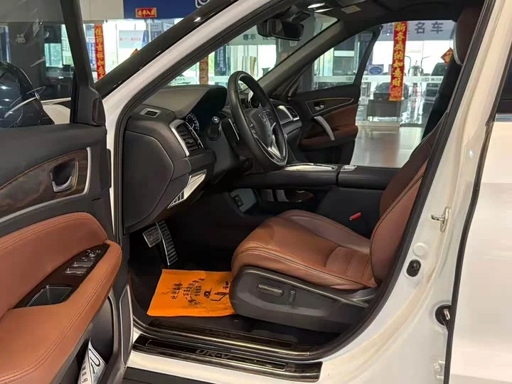 Honda UR-V