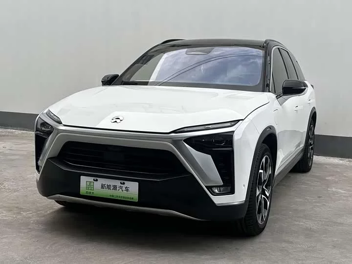 NIO ES8