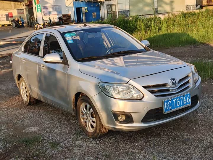 Changan Yuexiang V3