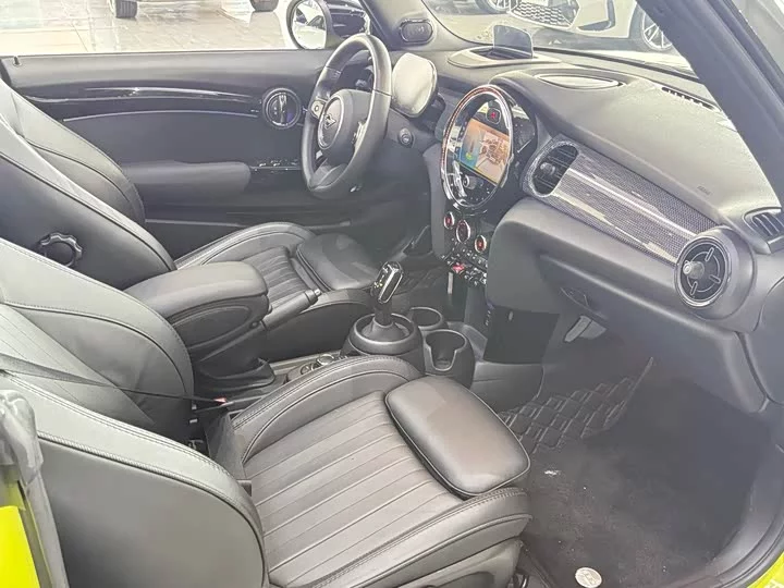 MINI 