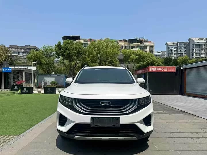 Geely Okavango