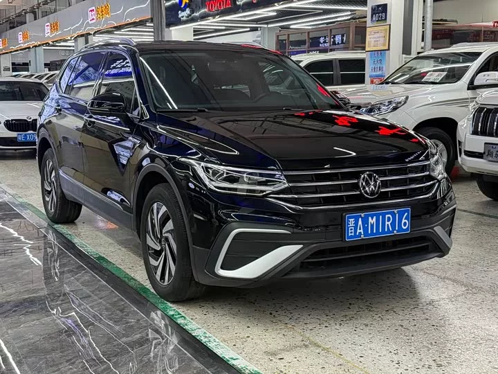 Volkswagen Tiguan L