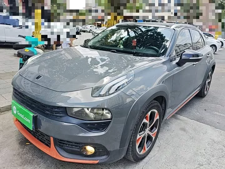 Lynk & Co 02