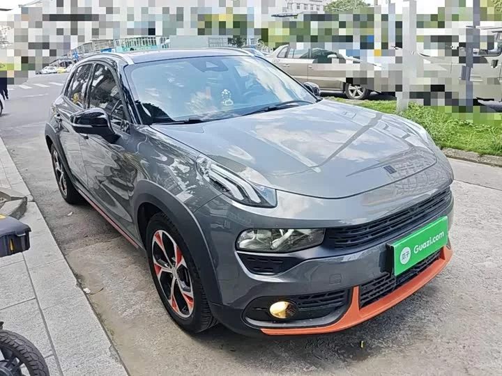 Lynk & Co 02