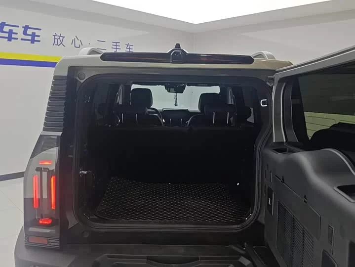 Jietu Shanhai Jetour Traveler C-DM