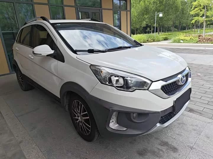 BAIC Q25