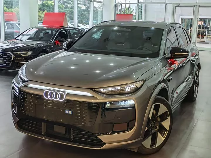 Audi Q6L e-tron
