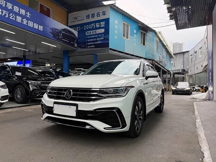 Volkswagen Tiguan L