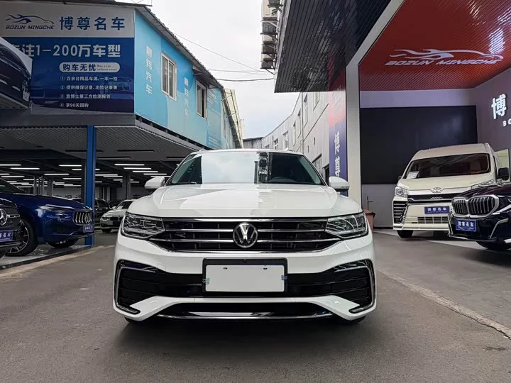 Volkswagen Tiguan L