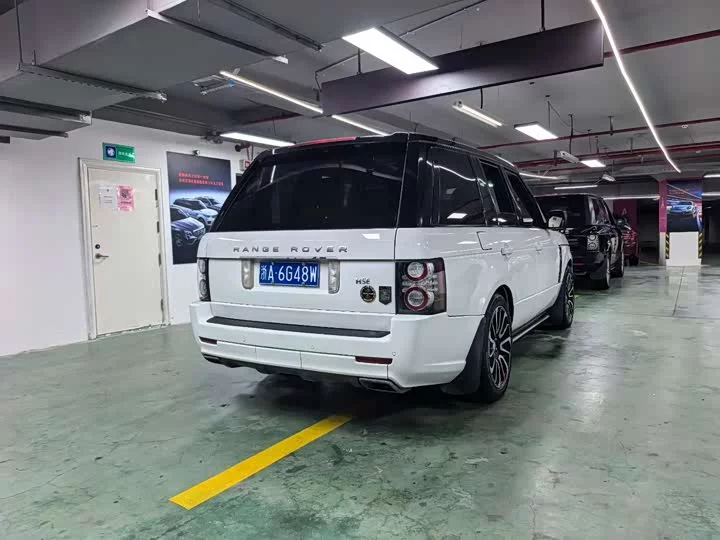Land Rover range rover