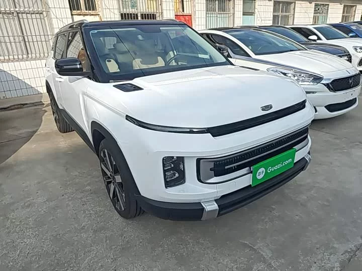 Geely ICON