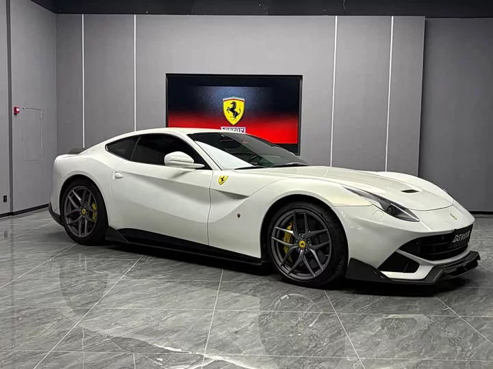 ferrari F12berlinetta
