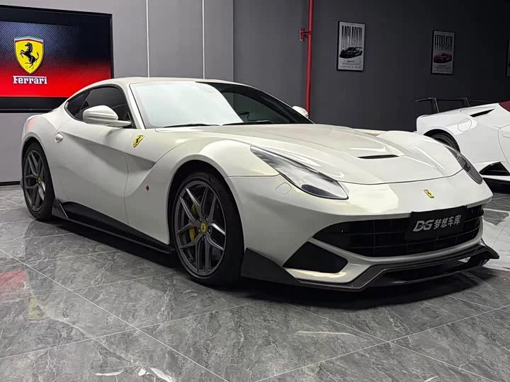 ferrari F12berlinetta