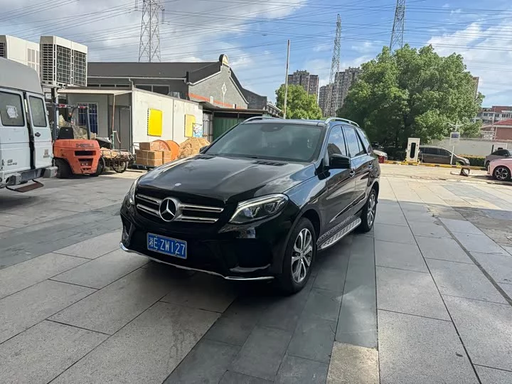 Mercedes-Benz GLE (Imported)