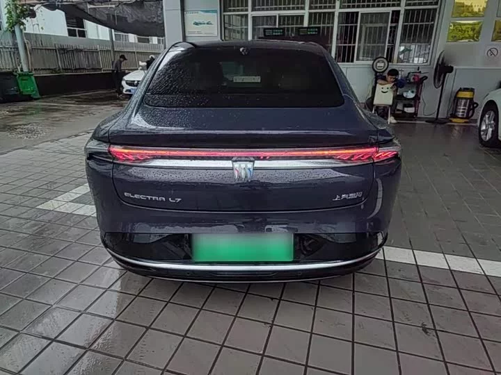 Buick Zhijing L7