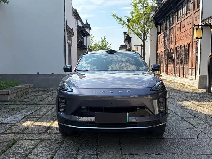 Exeed ET5