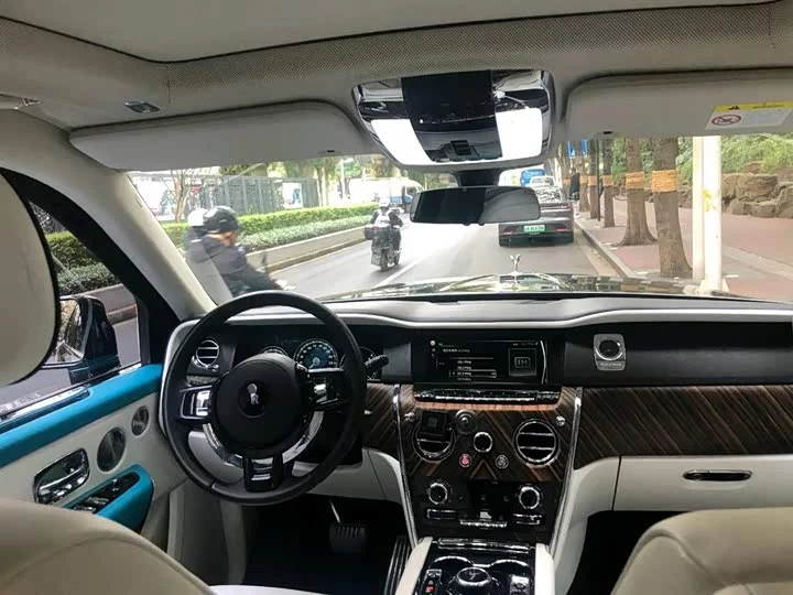 Rolls Royce Cullinan