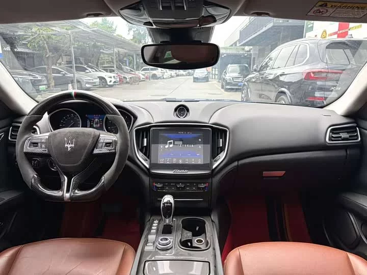 Maserati Ghibli