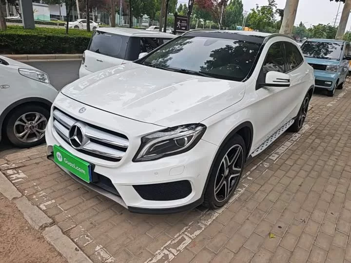 Mercedes-Benz GLA