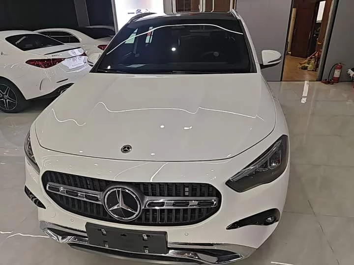 Mercedes-Benz GLA