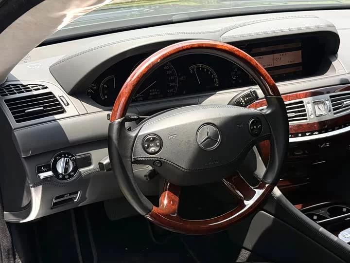 Mercedes-Benz CL