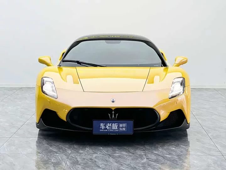 Maserati MC20