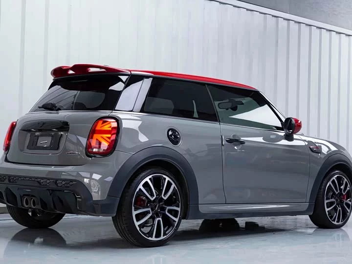 MINI JCW