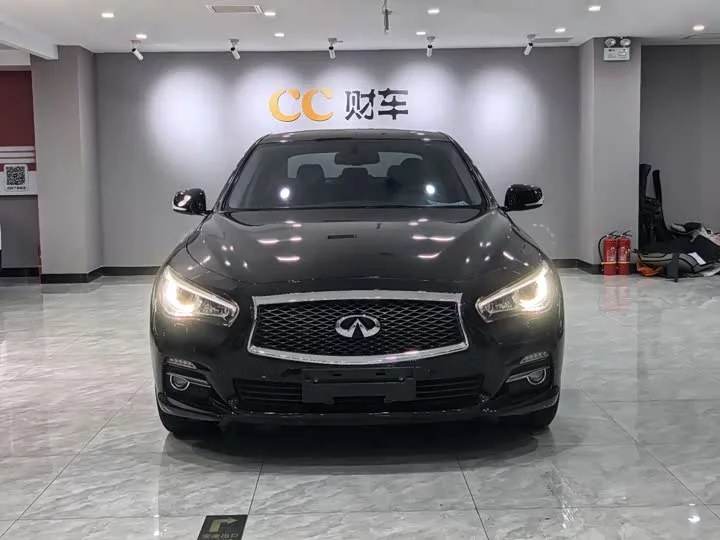 Infiniti Q50L