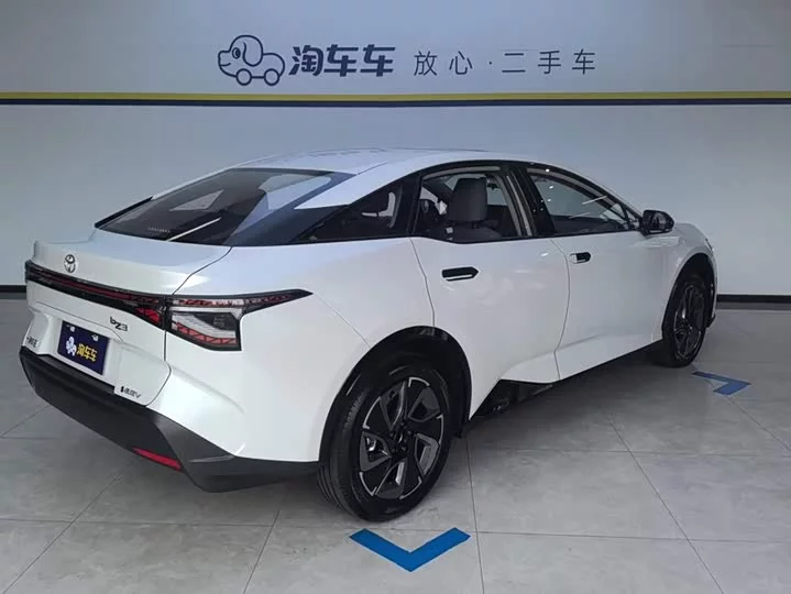 Toyota bZ3