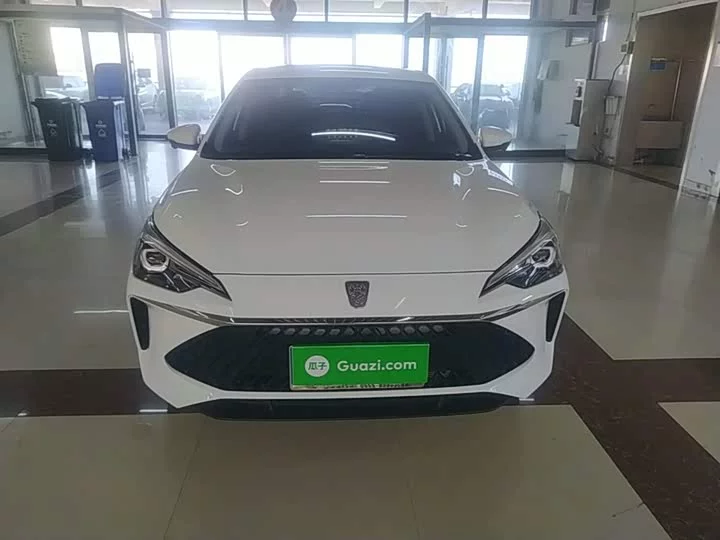 Roewe i5
