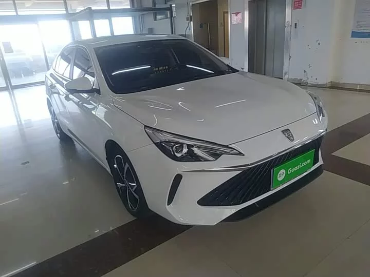 Roewe i5