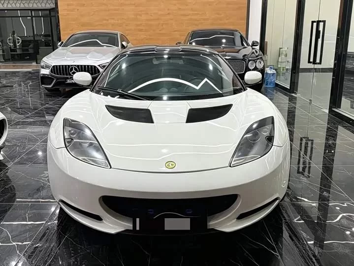 Lotus Evora