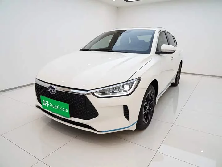 BYD e2