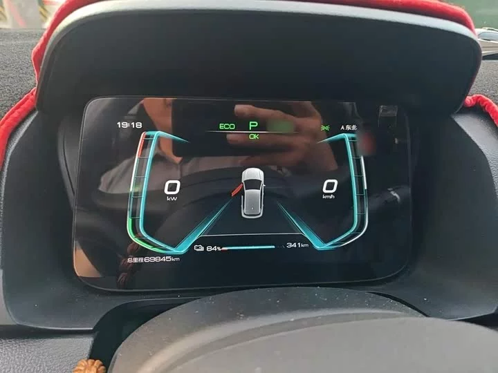 BYD e2