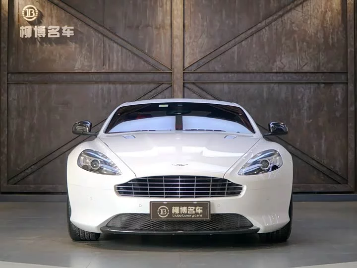 Aston Martin DB9
