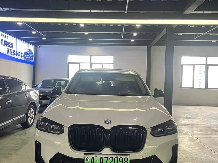BMW iX3