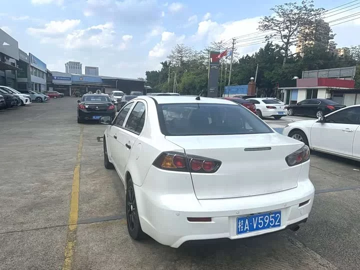 Mitsubishi Winged God