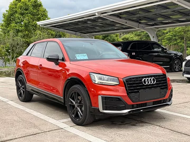 Audi Q2L