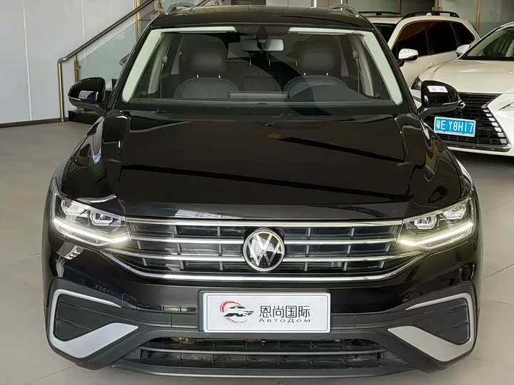 Volkswagen Tiguan L